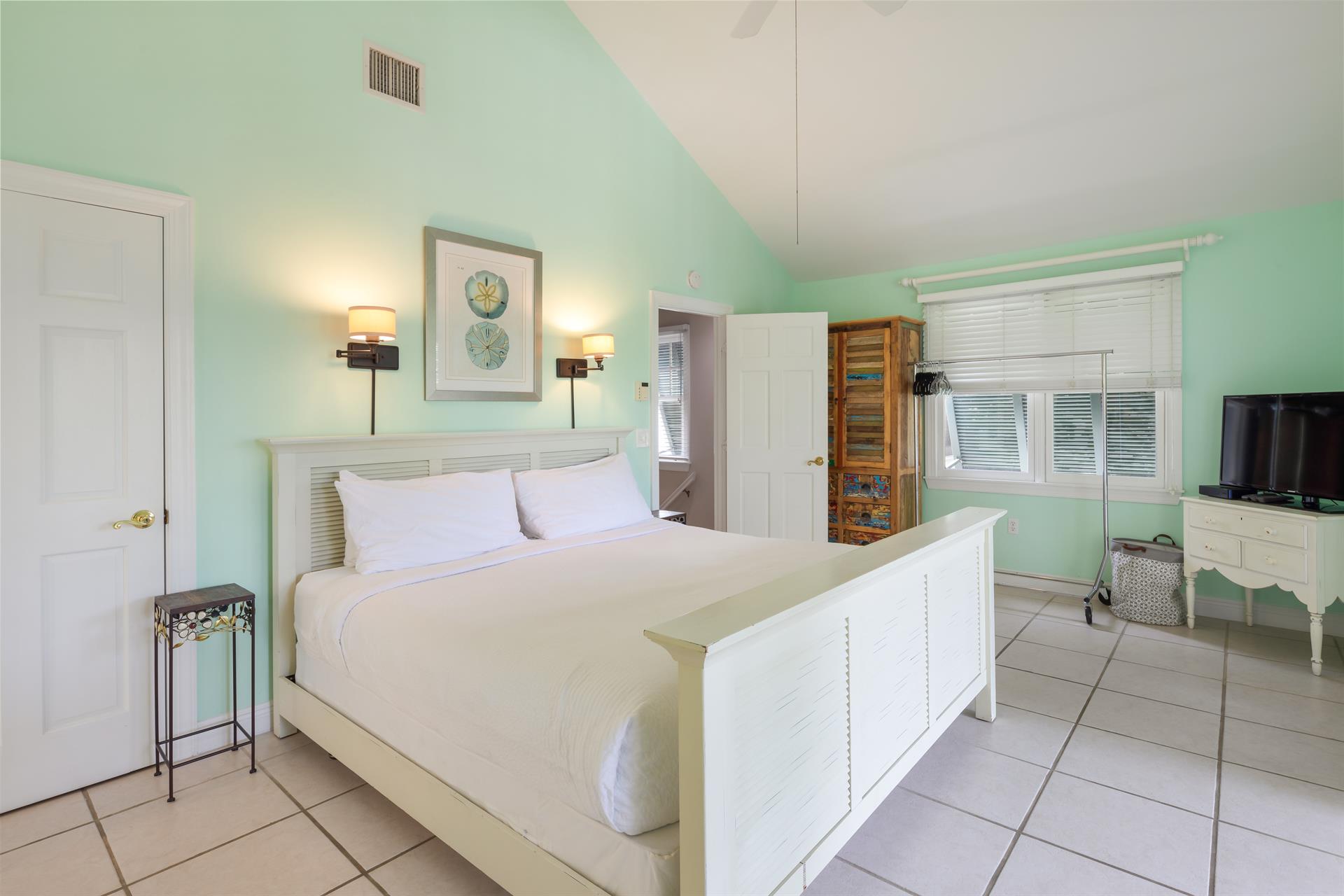 Vaulted ceiling in the primary suite.