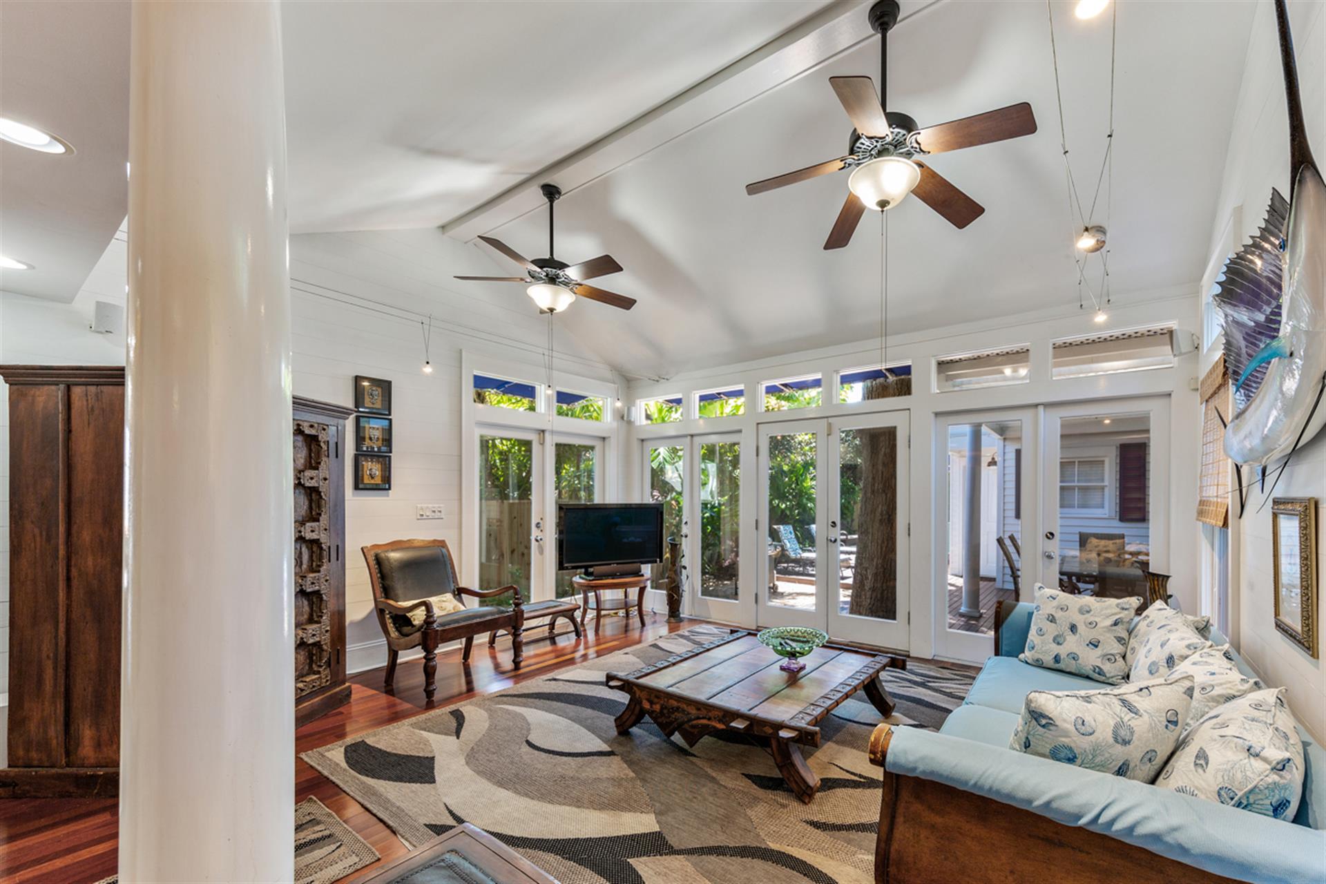 The living room exudes Island Life