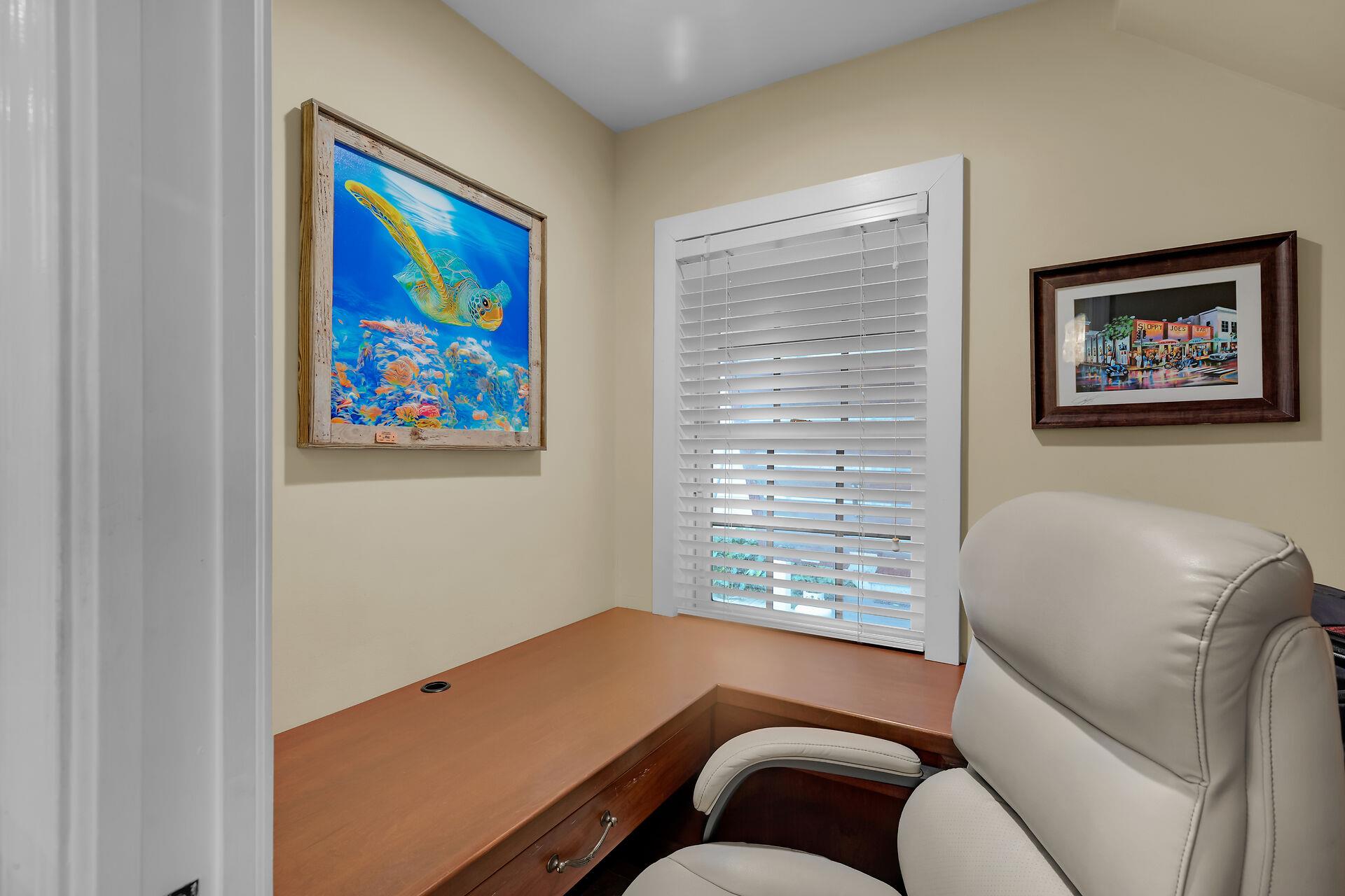 Office nook for work or studies