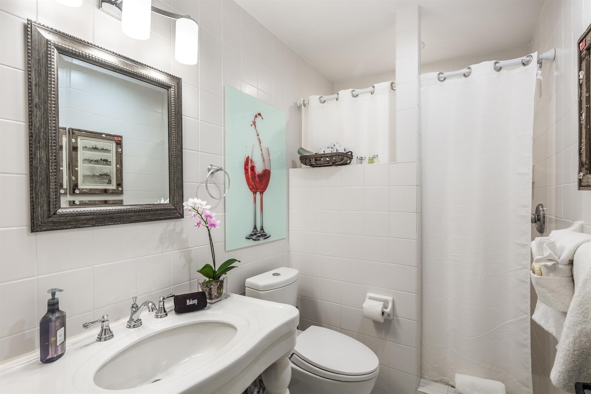 Spacious walkin shower