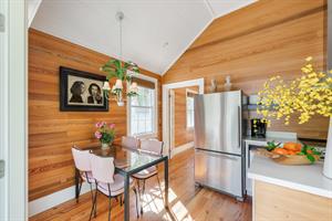 Beautiful and sparkly, open and cheery, youll love it here