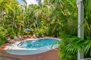 What a gorgeous shared outdoor area
