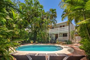 Gorgeous shared pool for all 3 of the Conch units.