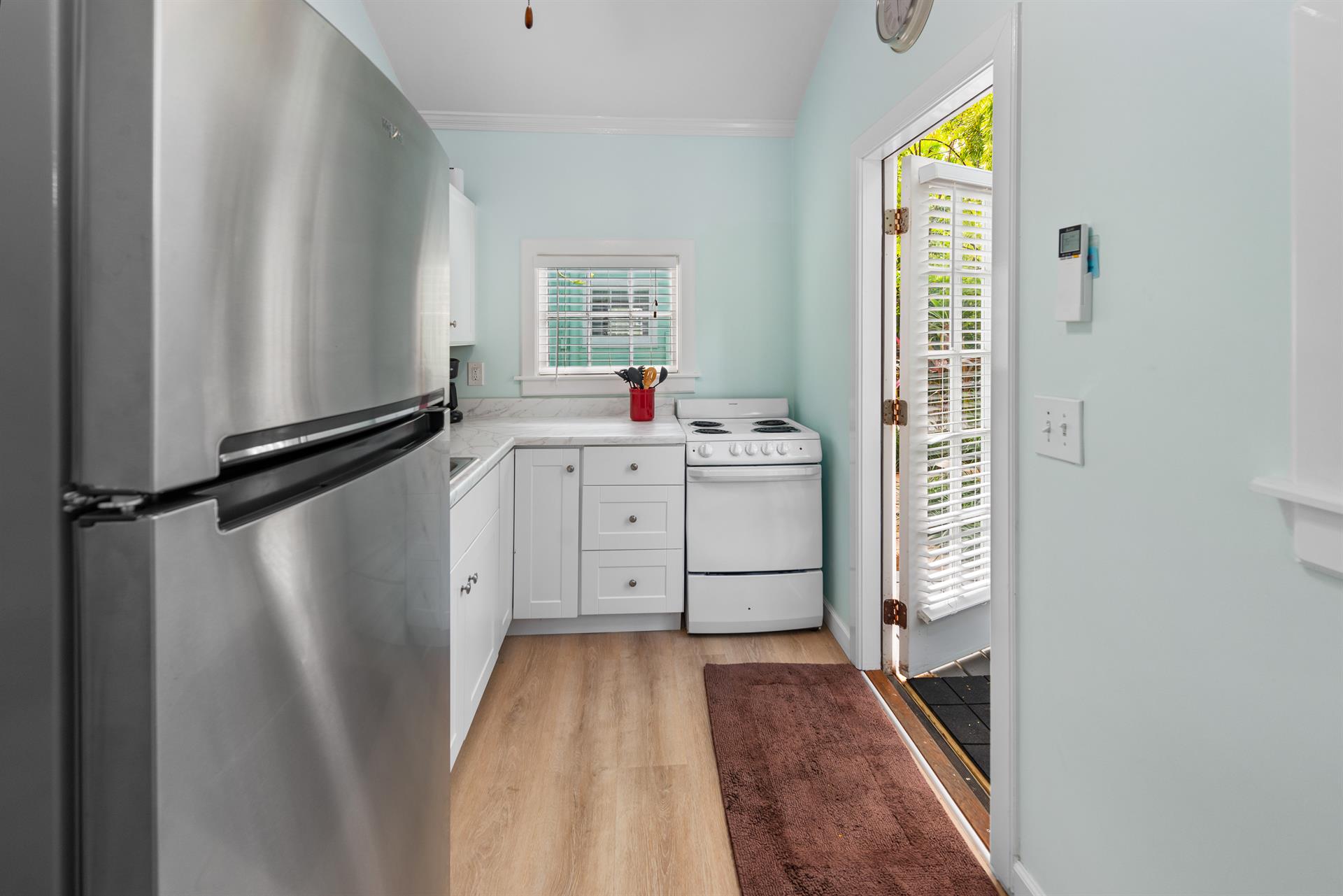 Easy access to the deck to dine al fresco