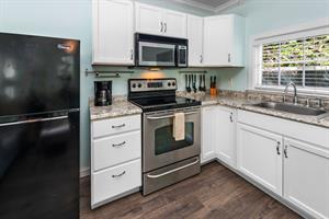 Kitchen has everything you need tor meal or snack prep