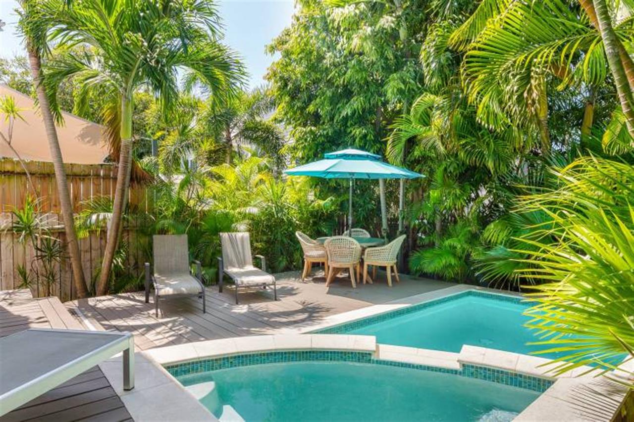 2903 Pink House Pool 2 B