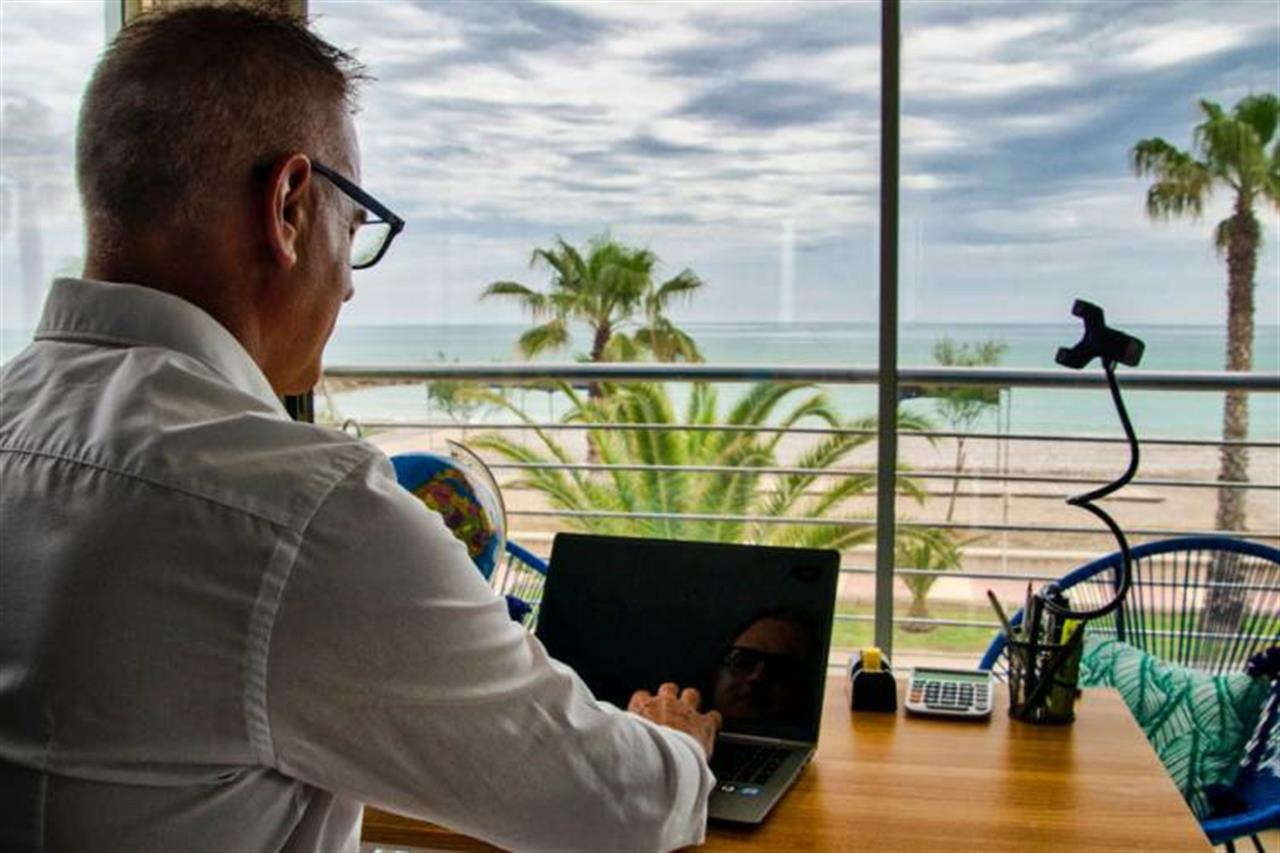 2930 Remote Work Key West B
