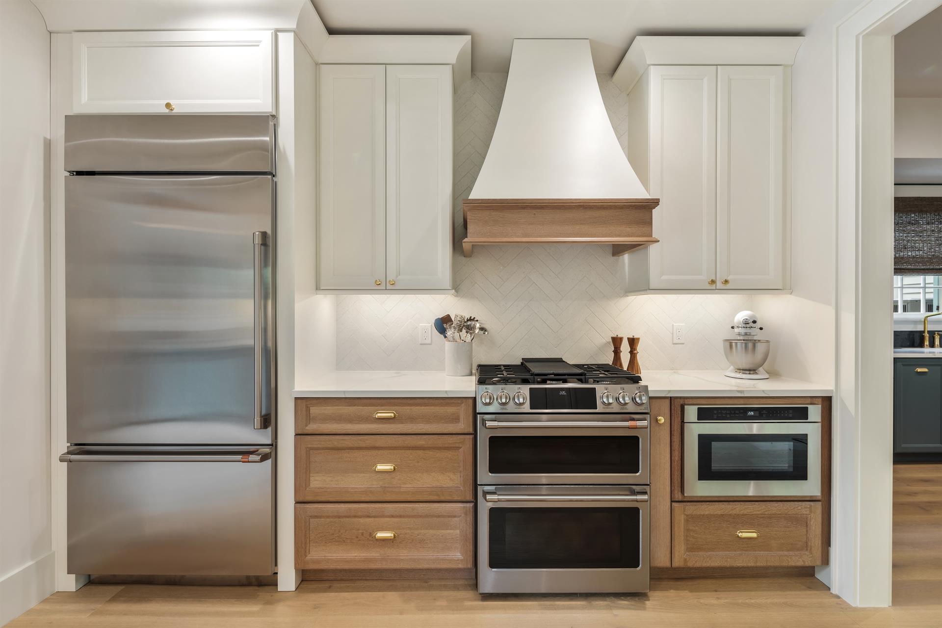 The chef will be thrilled to prepare meals here.