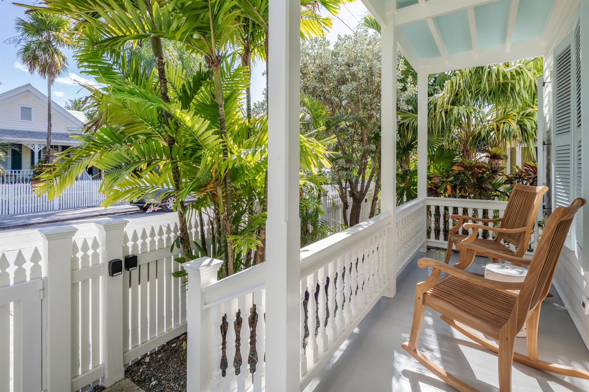 Great spot to enjoy a favorite beverage