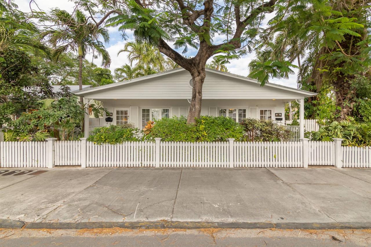 Casablanca  Casablanca Too  Casablanca Grande