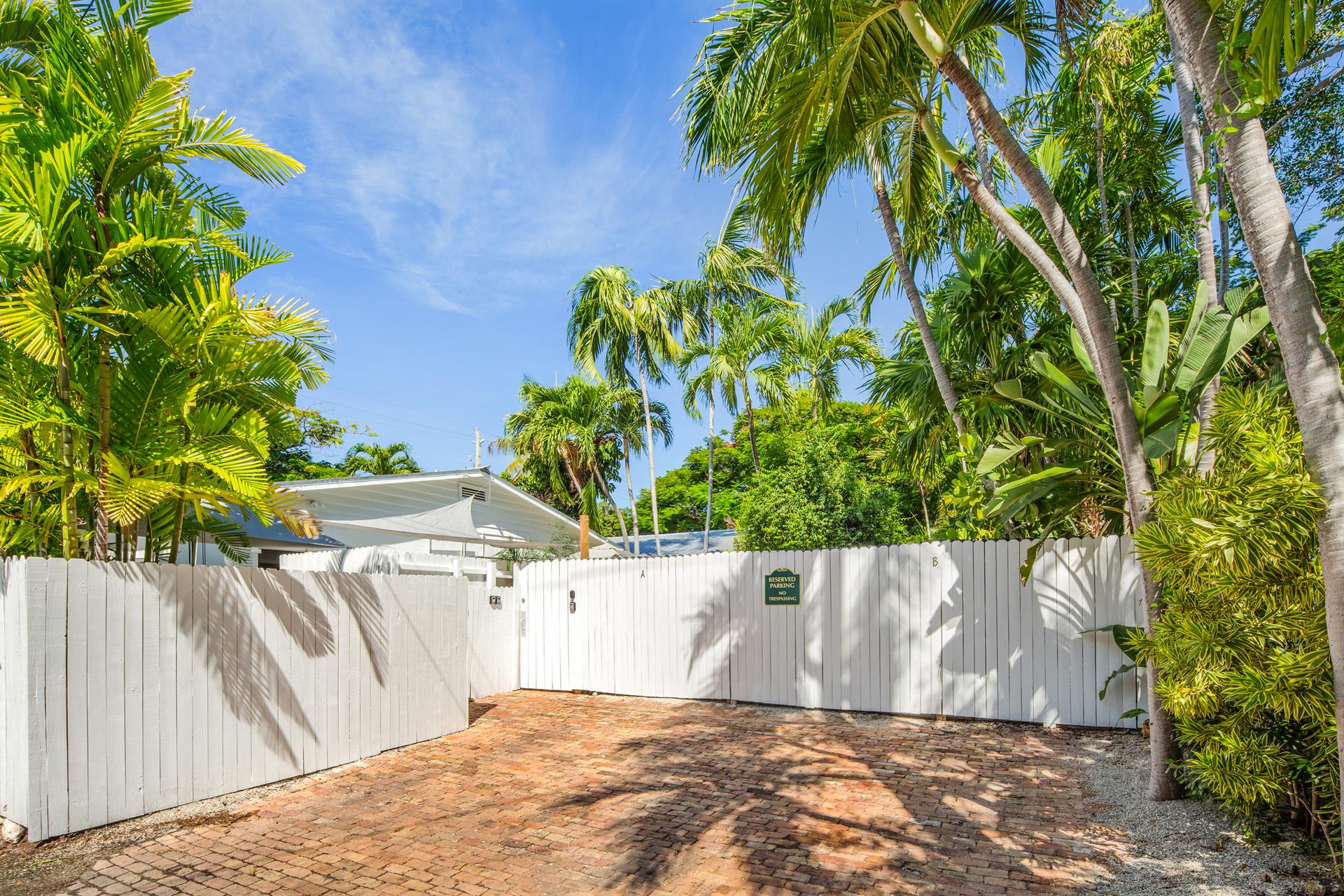 Parking for 2 cars is quite a luxury in Key West