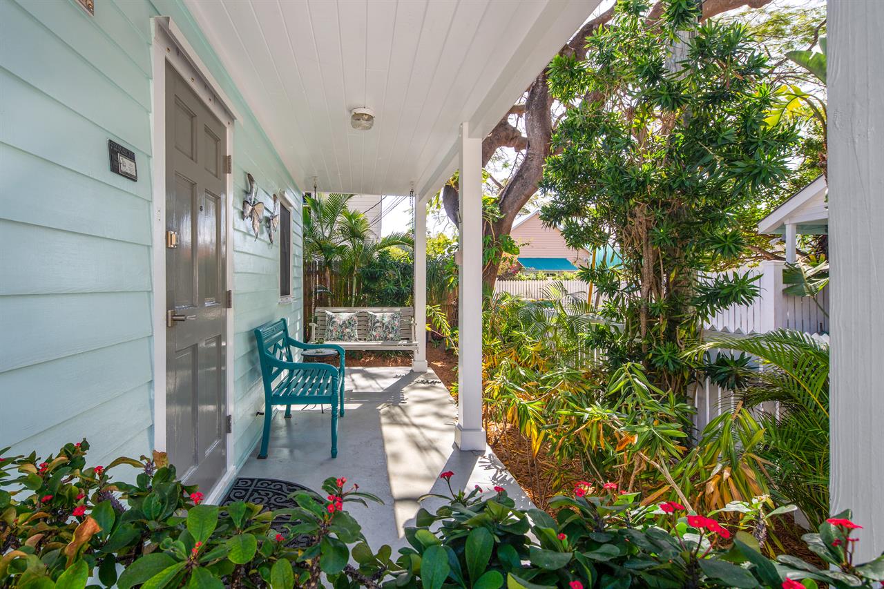Feel the tropical vibe on this great front porch