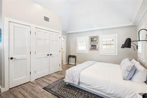 King size bed with luxurious linens