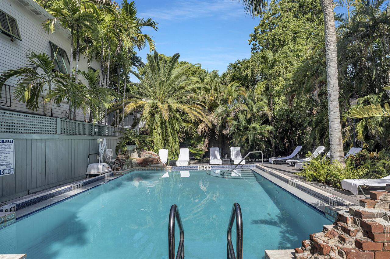 Lush foliage adds to the privacy