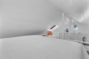 Plenty of natural light