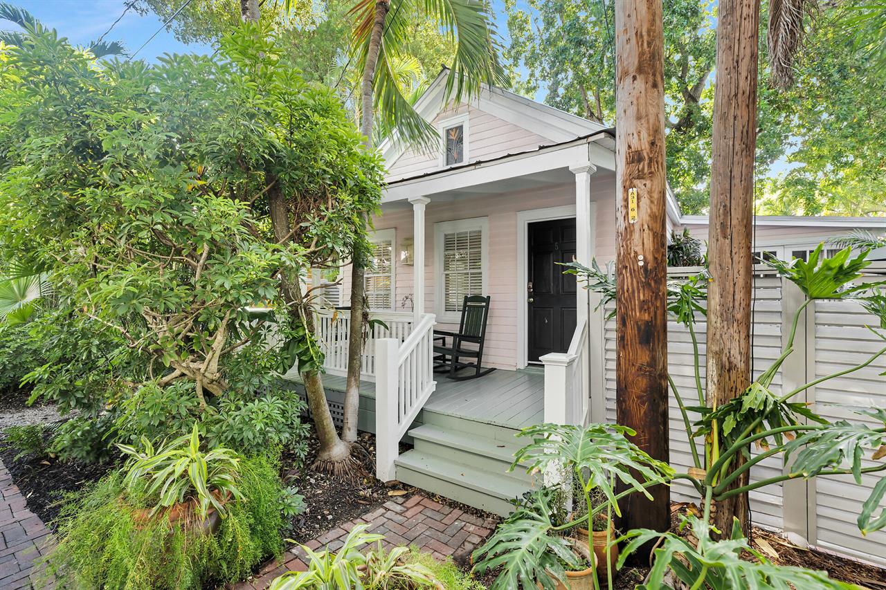 Welcome to Gardenia Cottage