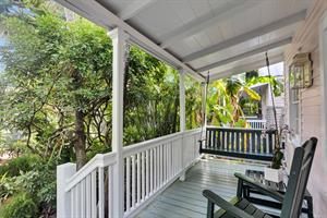 A great porch to enjoy a beverage or book