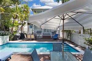 Plenty of outdoor seating