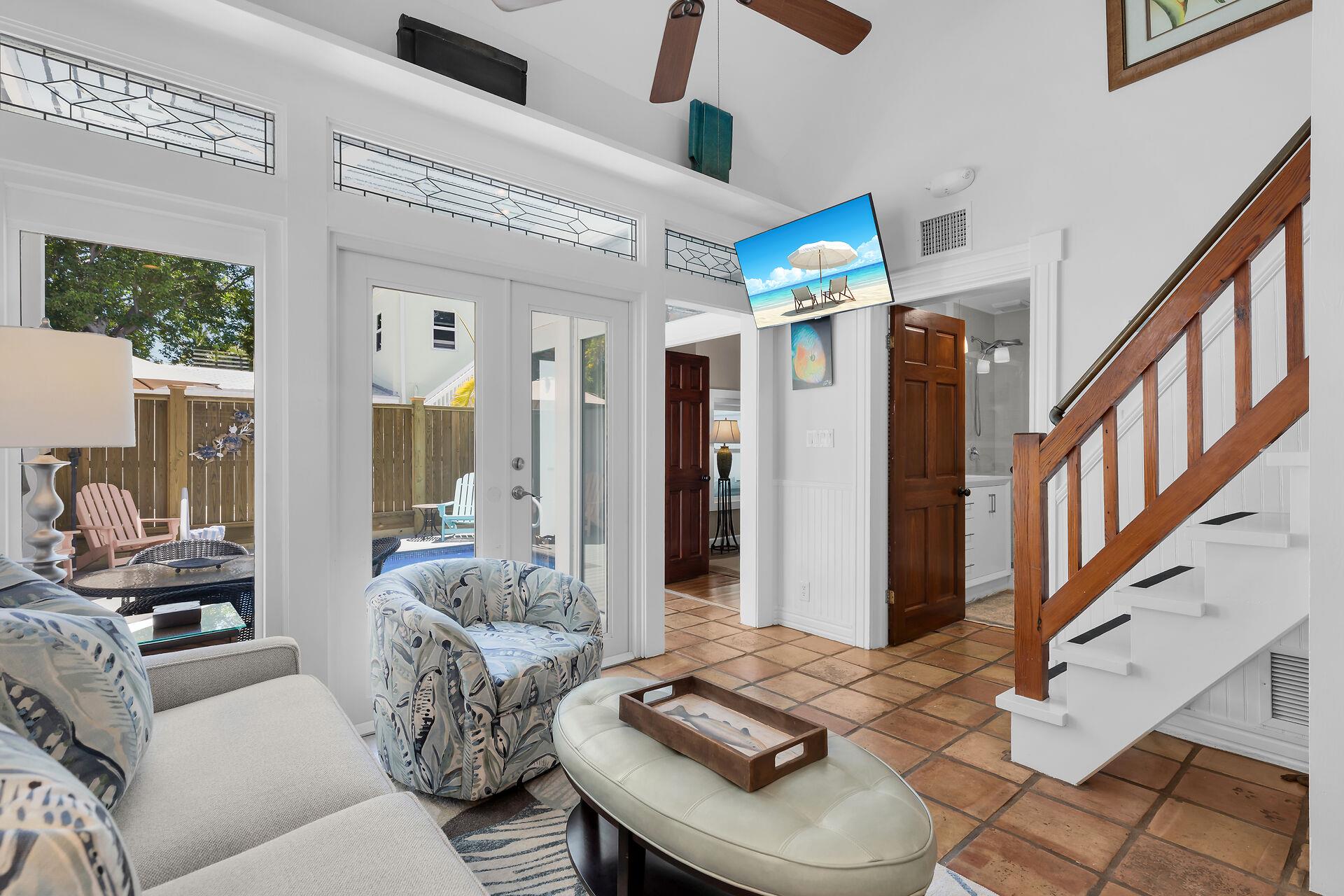 Open staircase to loft.