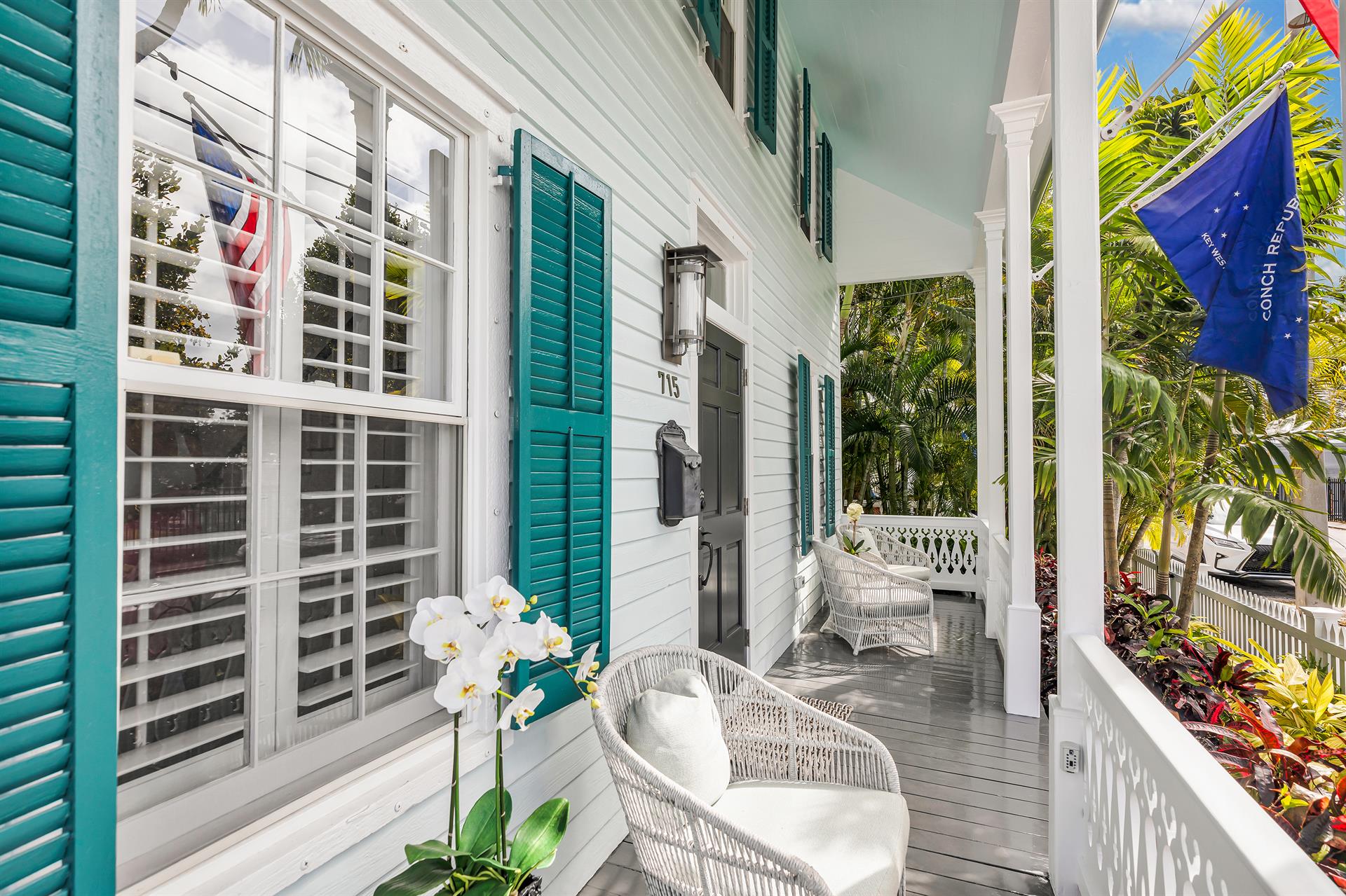 Great porch for people watching