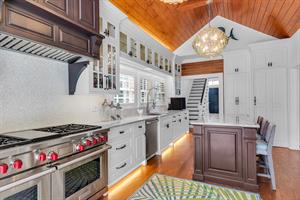 What a great space for meal or snack prep