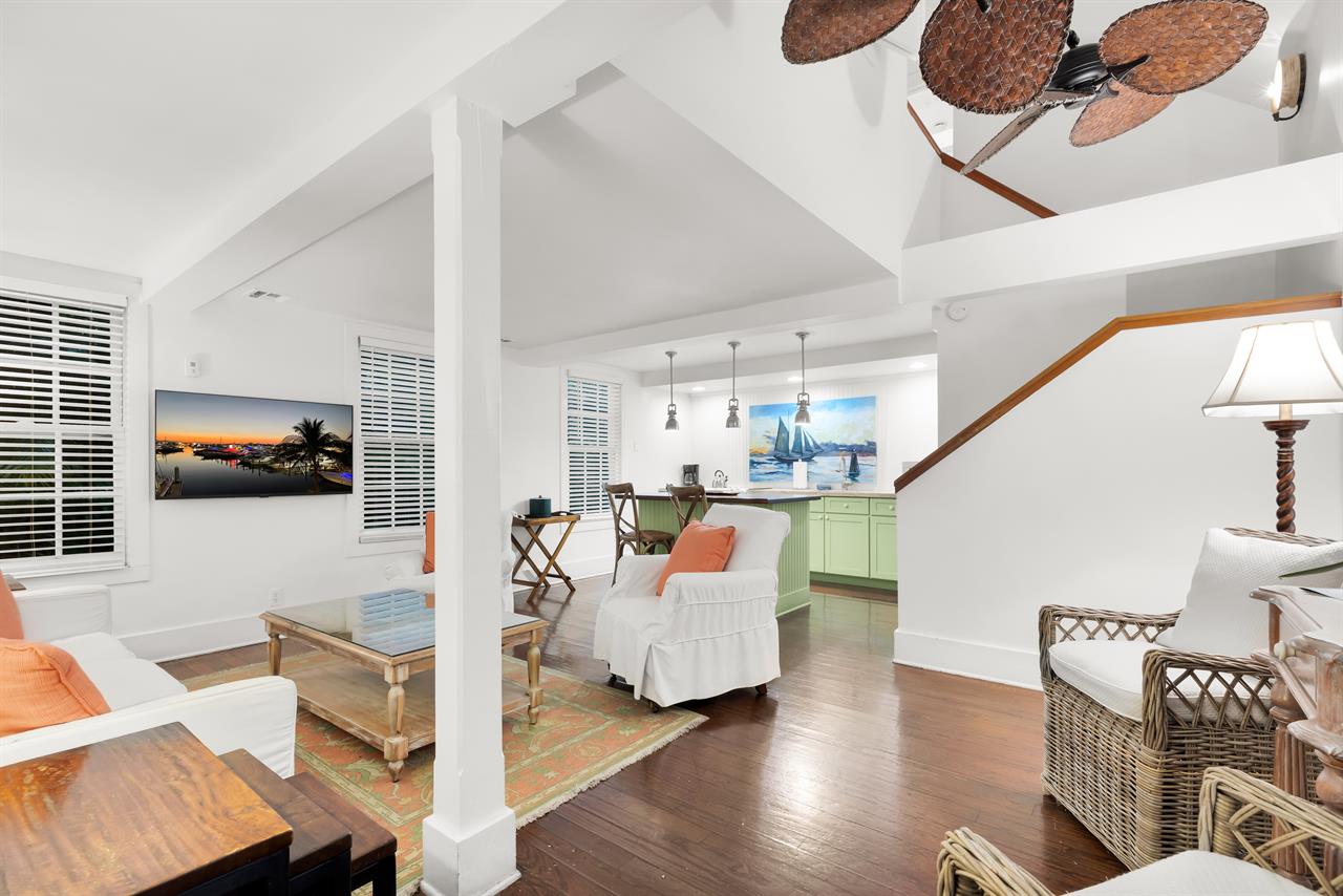 Welcome to Jacaranda Cottage
