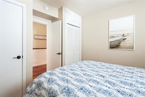 Queen bedroom with closet.