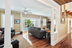 Spacious living room