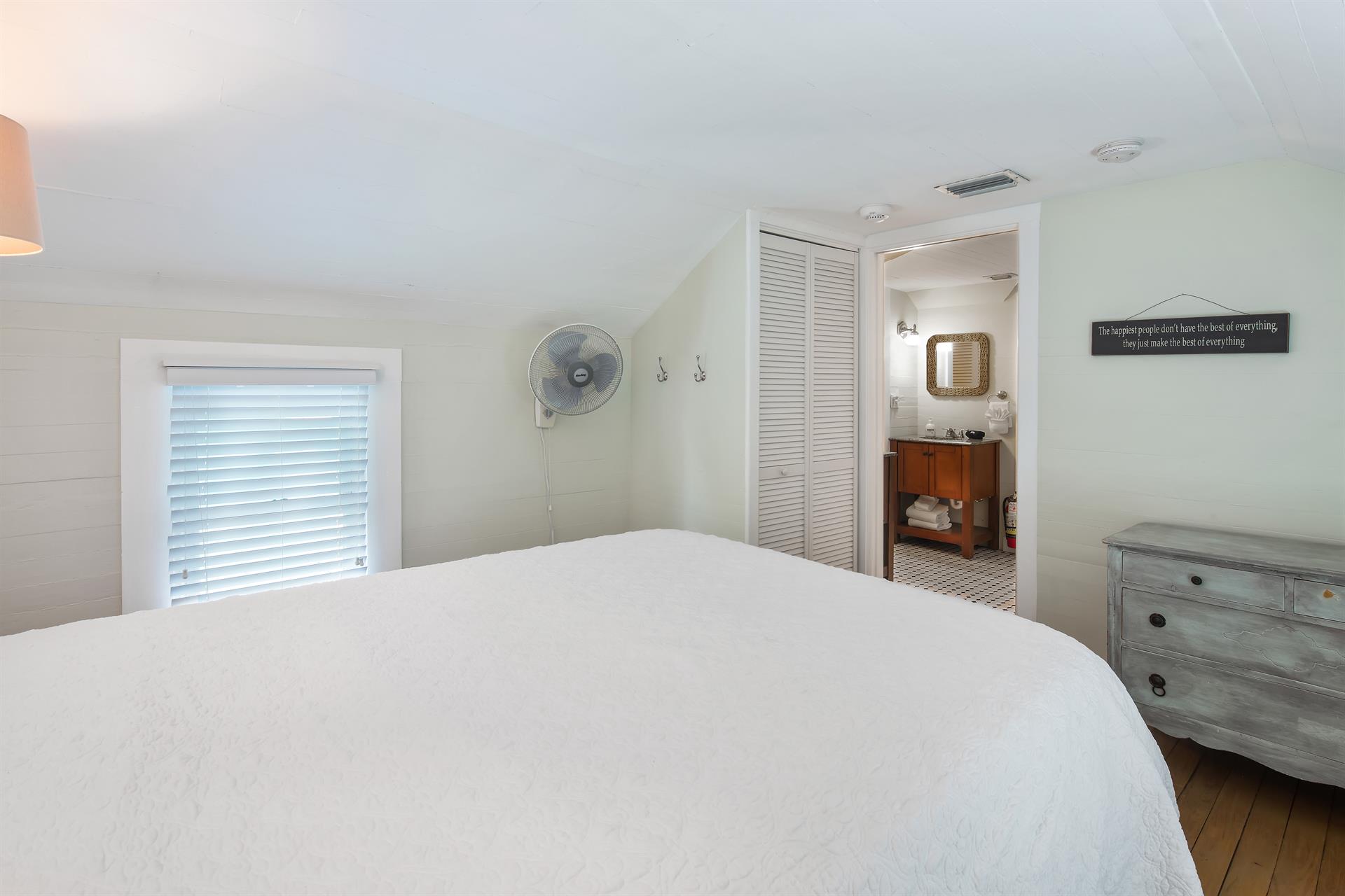 Closet space to make yourself at home