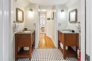 Two sinks and mirrors in the Jack and Jill