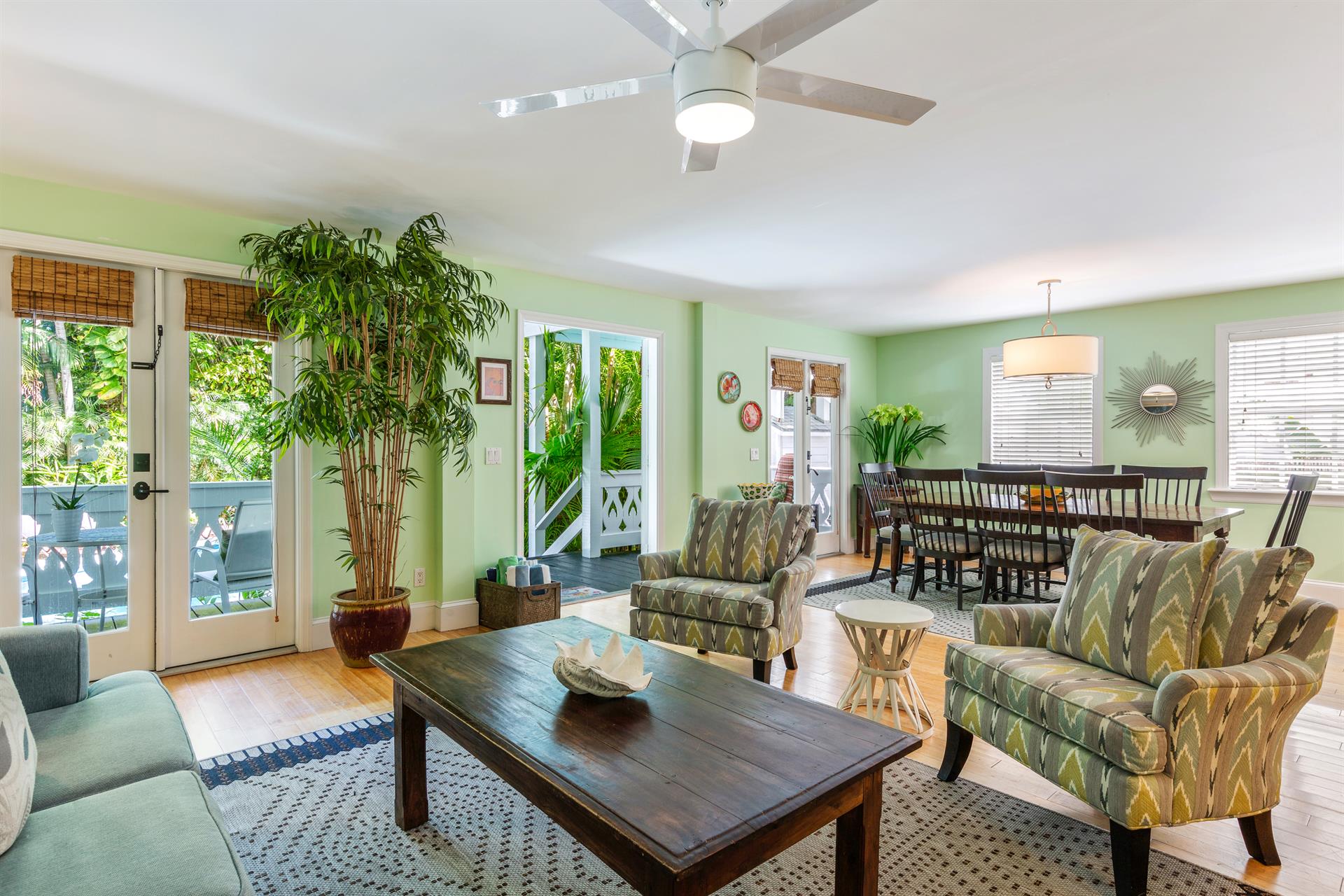 Plenty of room for entertaining here