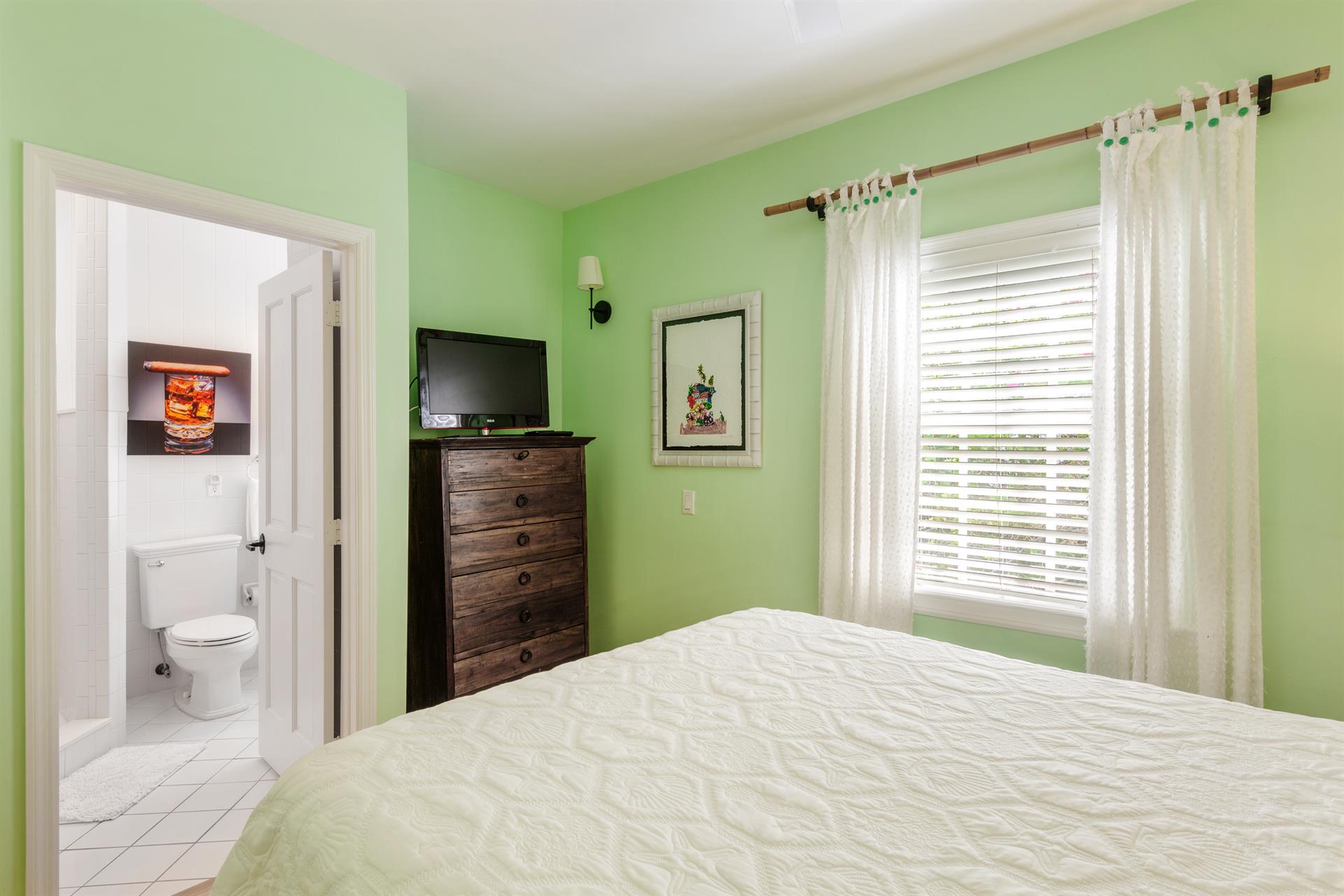 Second bedroom also has ensuite bath with walkin shower.