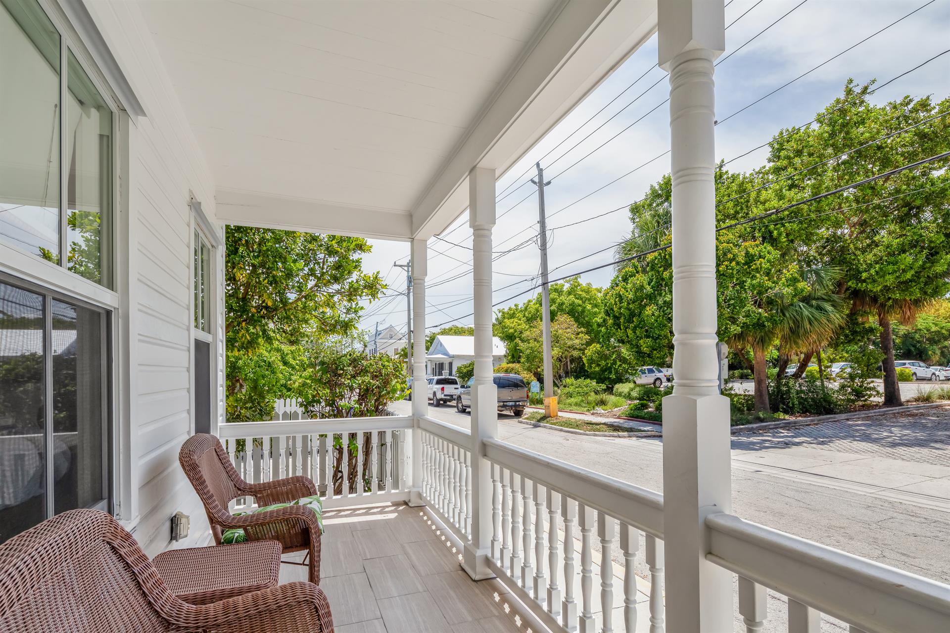 Primary suite has porch access