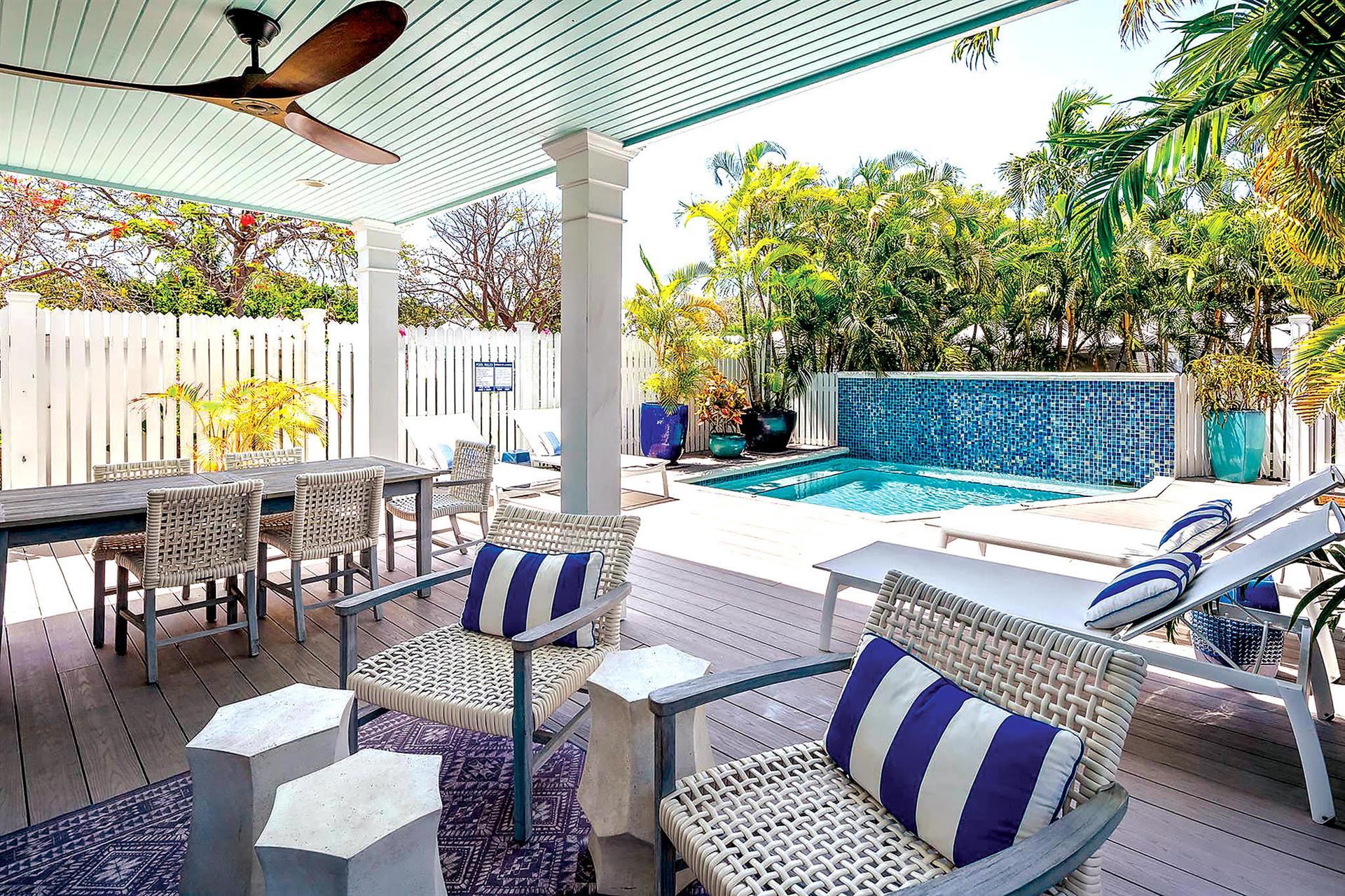 What a spectacular space for entertaining Key West style