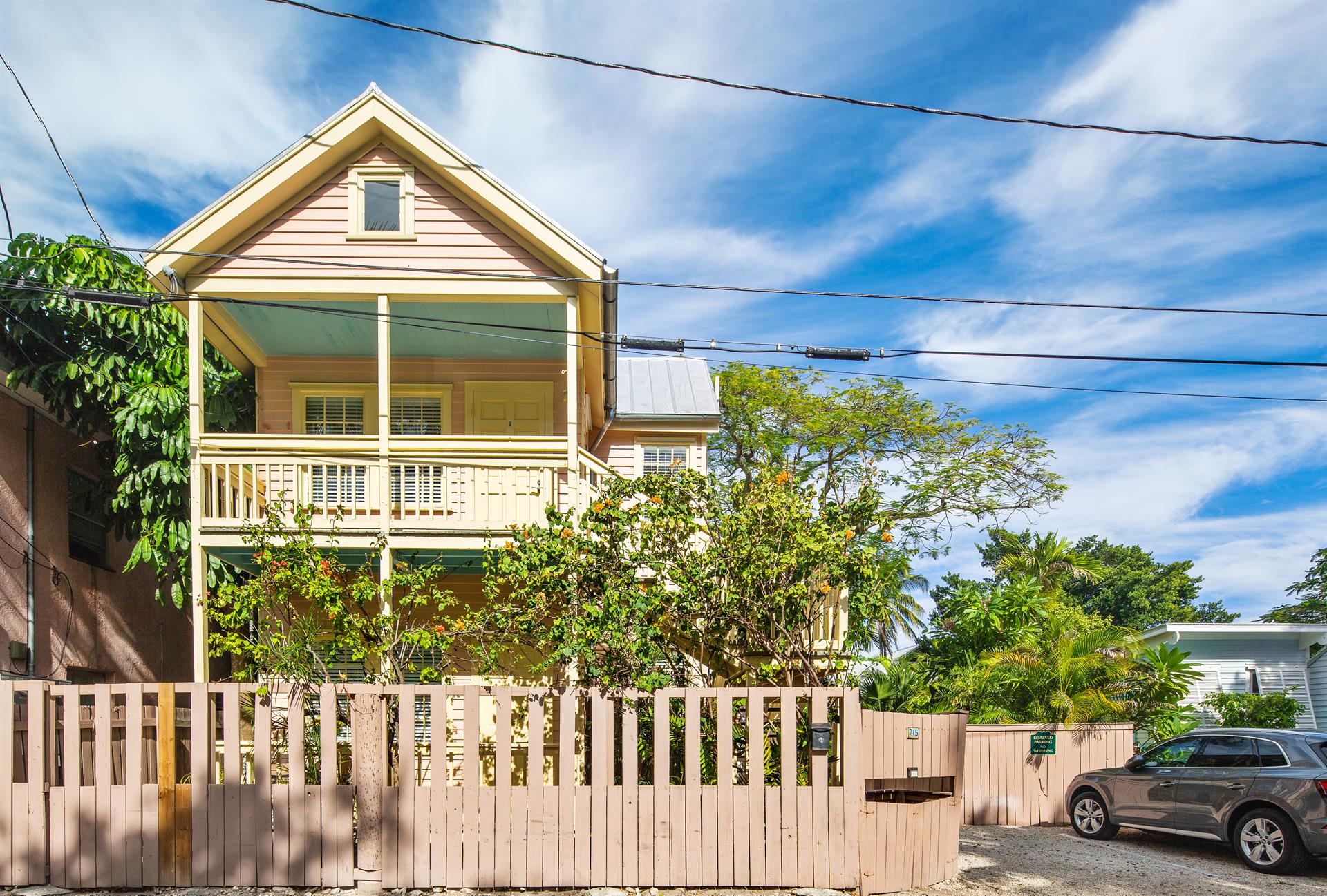 Poinciana Garden is 2 blocks to all of the Duval St fun