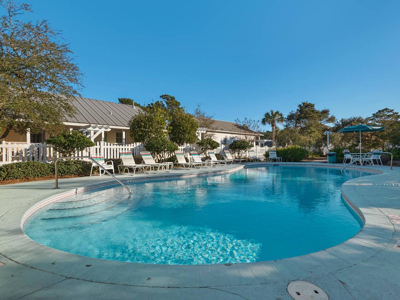 Crystal Beach Cottages Pool