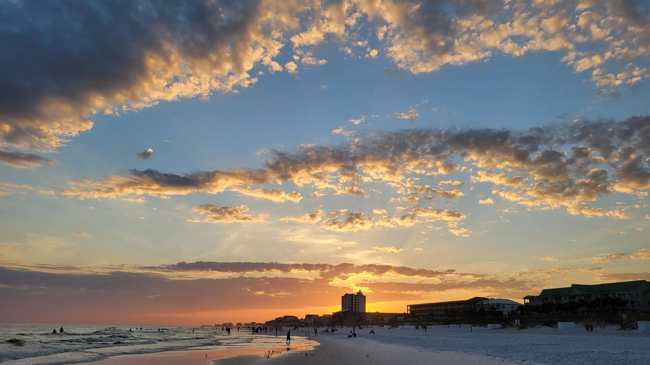 1239306 Sunsetafterthestorm