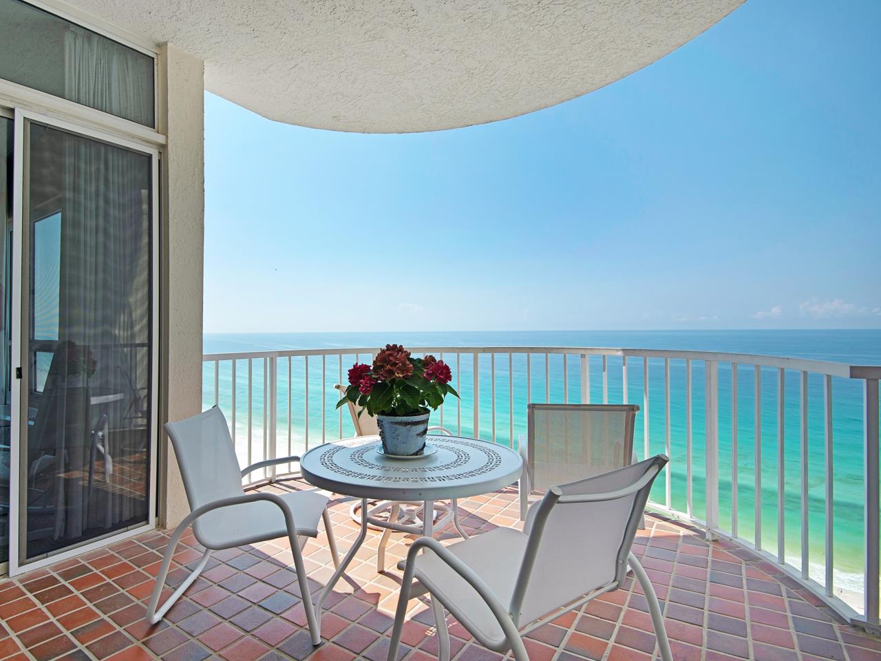 HD1804 Balcony