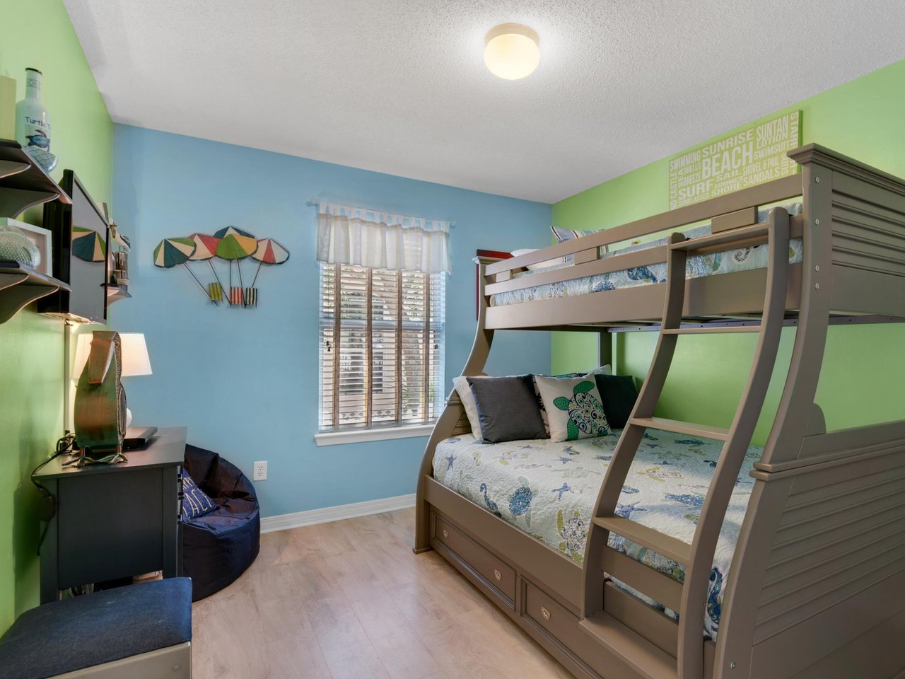 Adorable Bunk Room