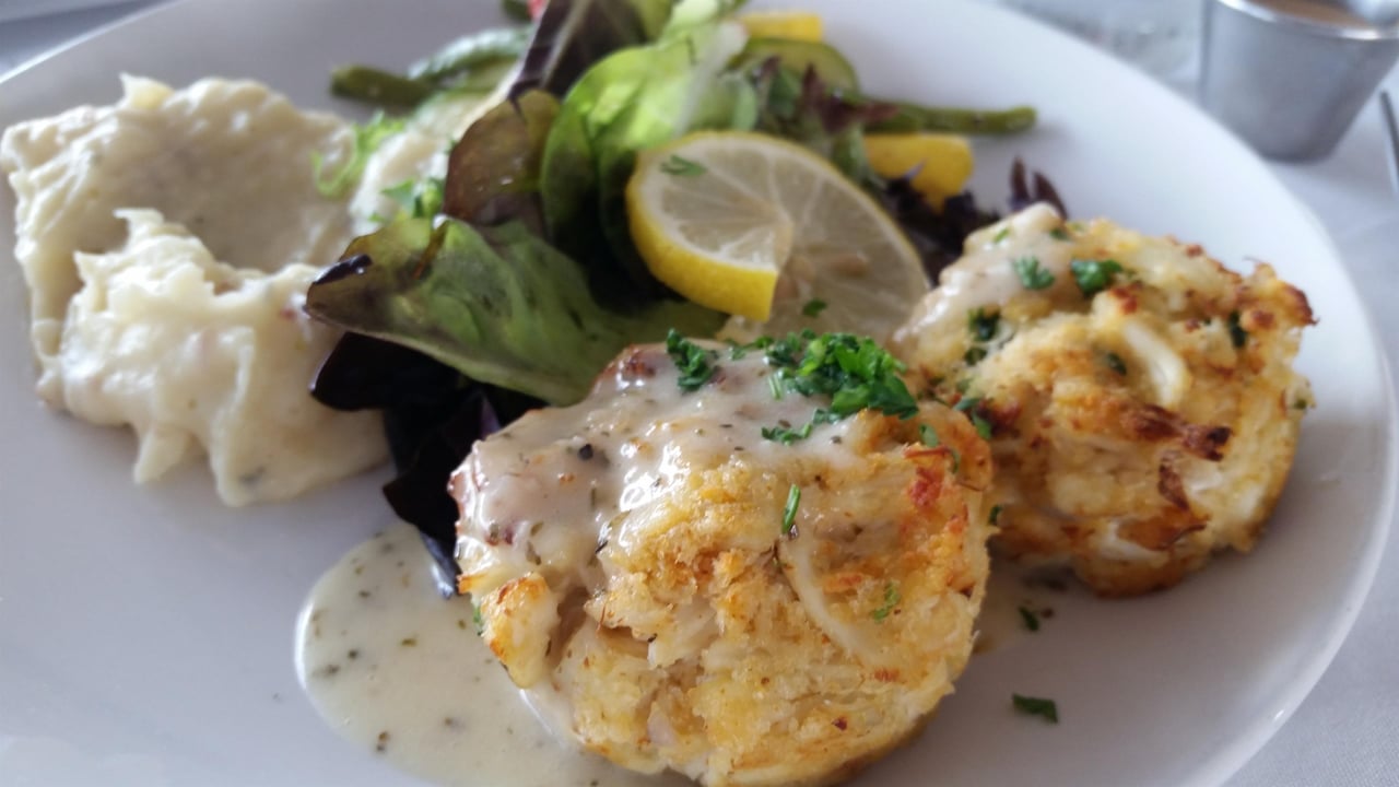 Solaris Crab Cakes
