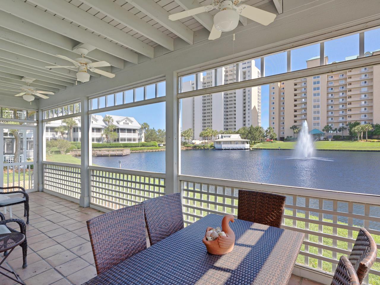 HD Villa 36 porch