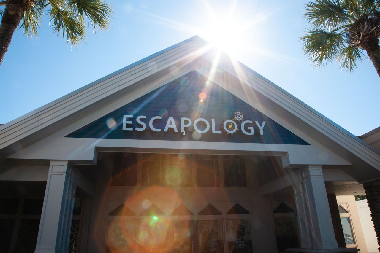 148593 Escapology