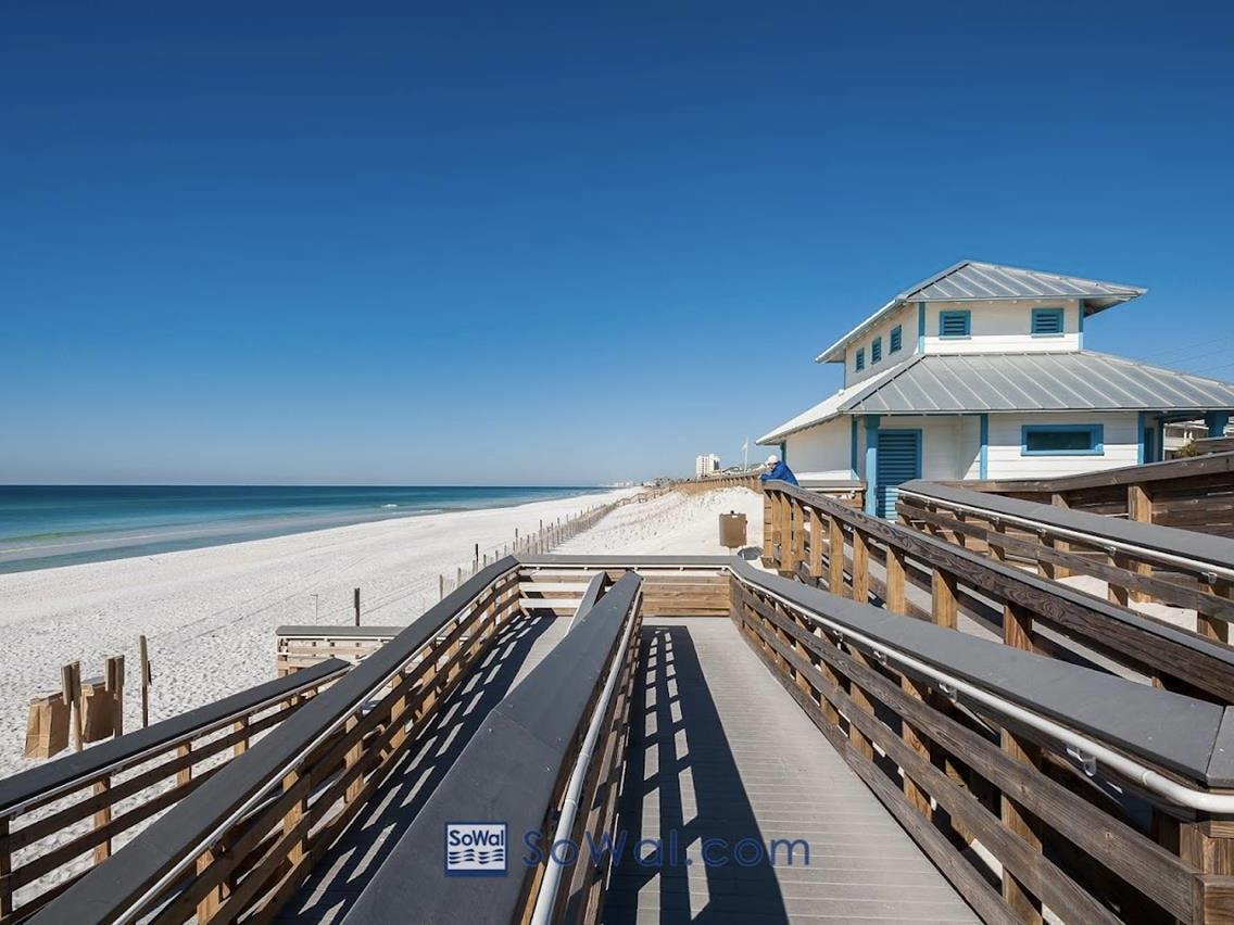1648263 Miramar Beach Regional Beach Access 