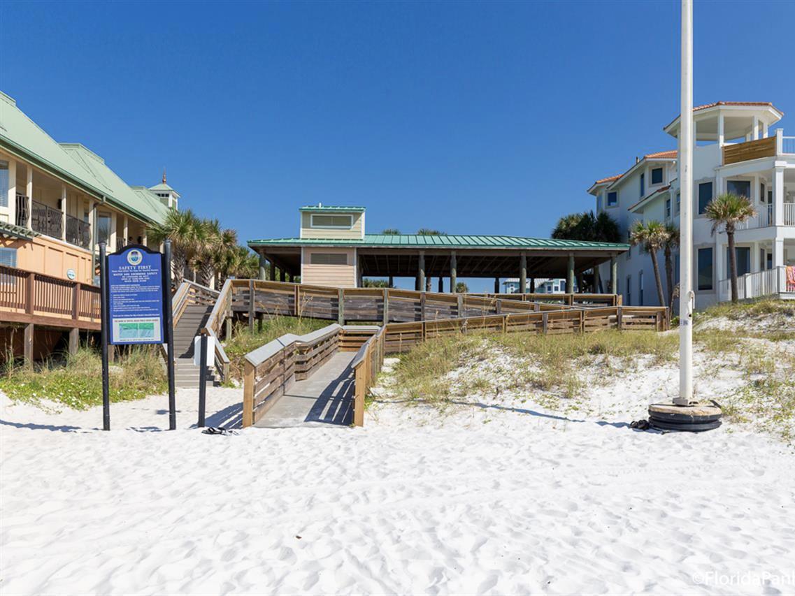 1648272 The Shores At Crystal Beach
