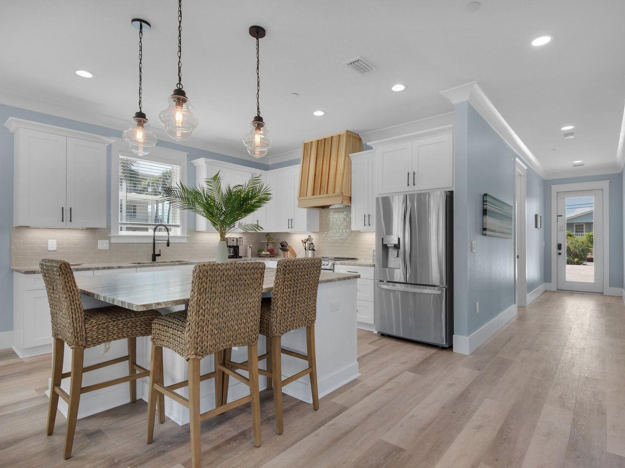 63 Pompano St_20210903_030