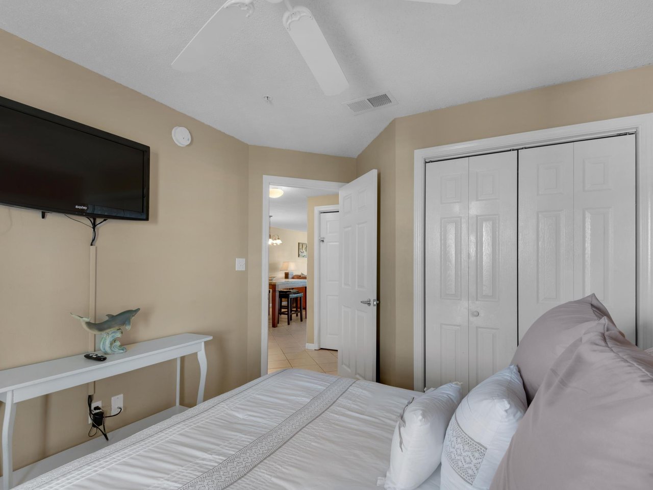 Bedroom 2 with Double Bed and Flat Screen TV