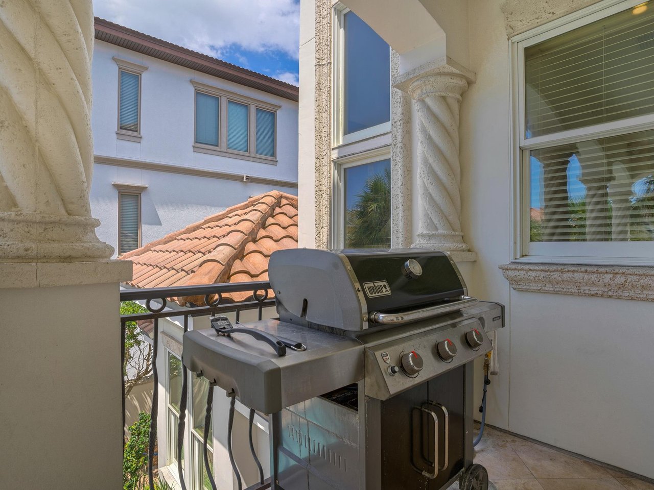 Grill off Living Room Kitchen Area on 2nd fl