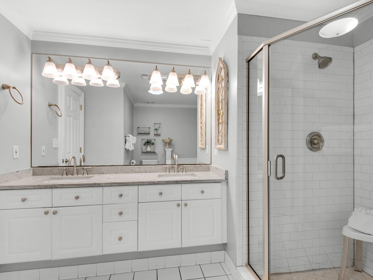 Double Vanities in the Primary Bathroom