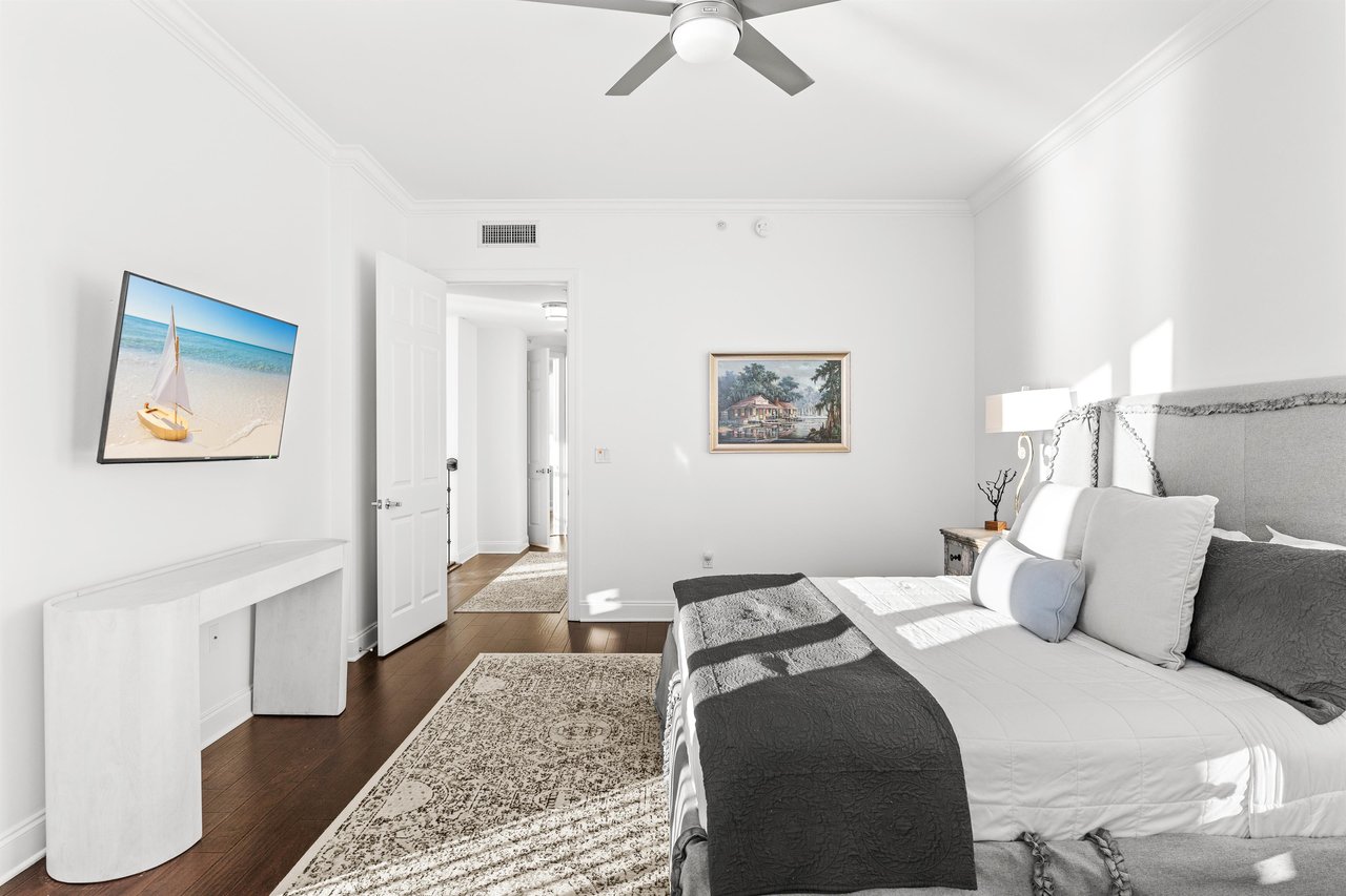 2nd Floor King Suite