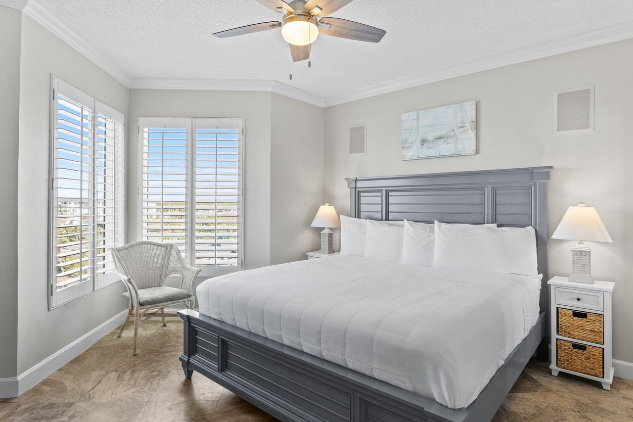 Bedroom 2 with King